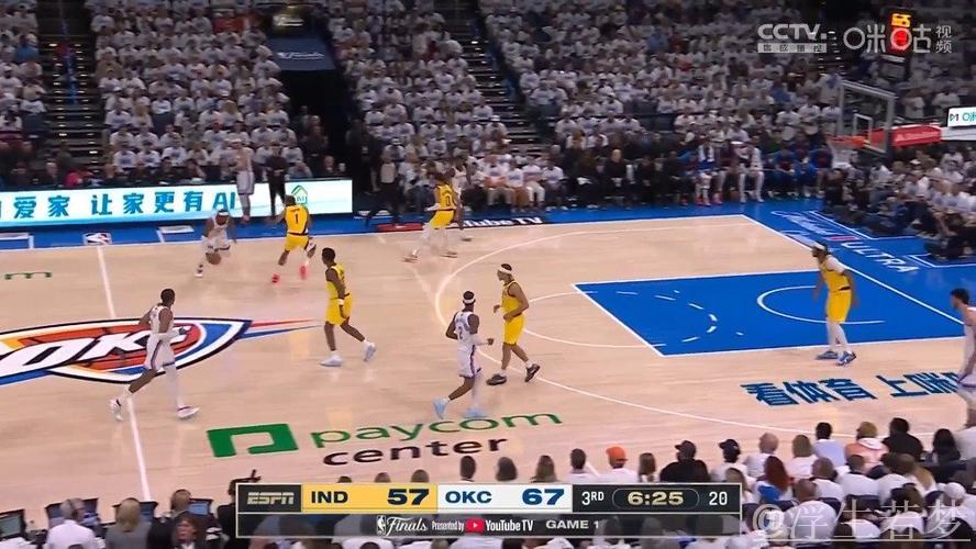 哈利伯顿面对多尔特冷静命中干拔三分