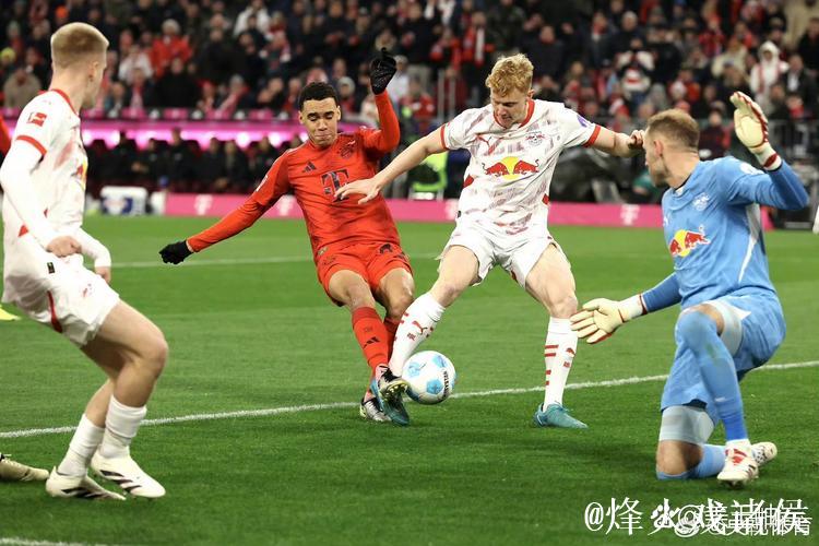 德甲-穆勒建功戈雷茨卡破门 拜仁主场2-0轻取对手