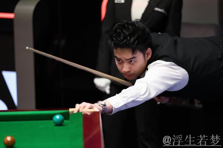 斯诺克世锦赛第二阶段结束 斯佳辉暂居下风 斯诺克世锦赛第二阶段结束 斯佳辉暂居下风